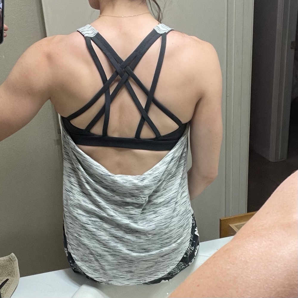 Lululemon tank